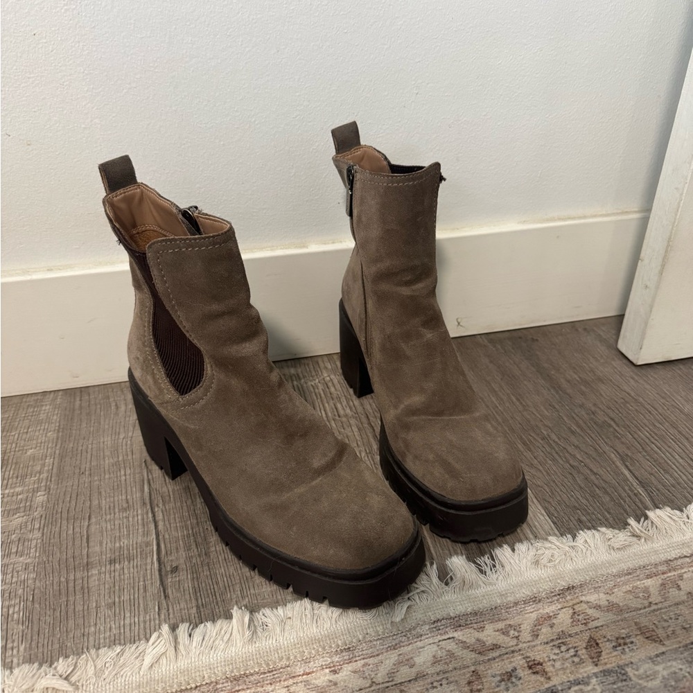 Blondo Taupe Suede Moto Boot 8.5